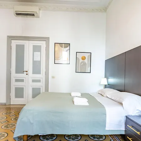 Bed & Breakfast El Dorado Colosseum Řím